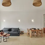 Cassiopeia 5 Bedroom On With Pool