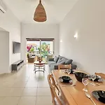 Cassiopeia 5 Bedroom On With Pool Apartment *