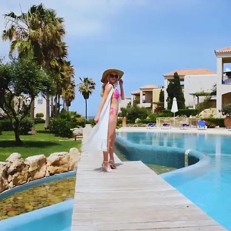 Cassiopeia 5 Bedroom On With Pool *