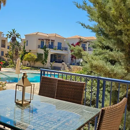 Апартаменты Cassiopeia 5 Bedroom On With Pool