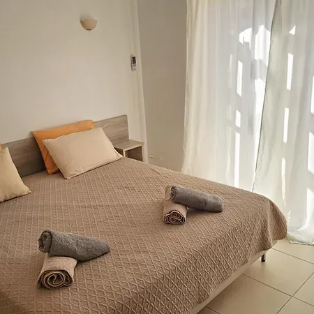 Apartment Casseiopia 5 Bedroom On With Pool Chania (Crete)