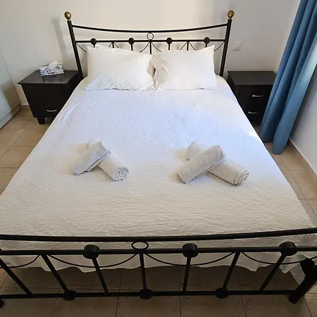 Apartment Cassiopeia 5 Bedroom On With Pool