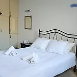 Lägenhet Cassiopeia 5 Bedroom On With Pool Chania (Crete)