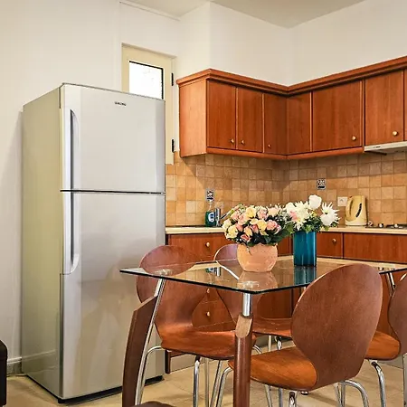 Cassiopeia 5 Bedroom On With Pool *